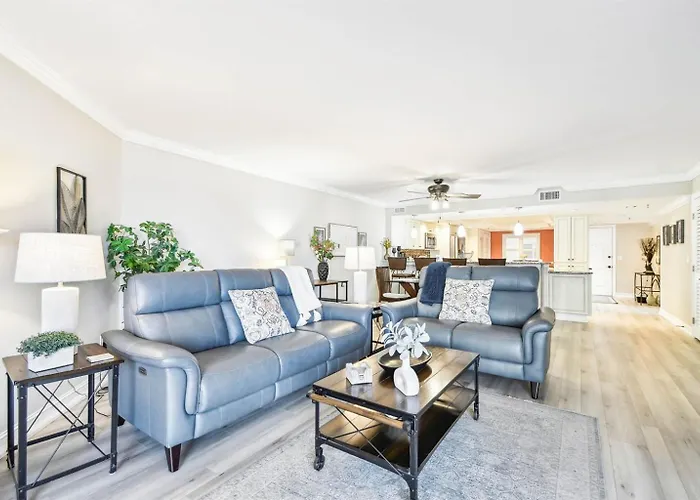 Luxury Ocean & Pool View With Pool Walkout * Clearwater Beach