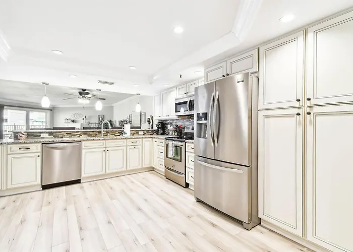 Apartment Luxury Ocean & Pool View With Pool Walkout Clearwater Beach