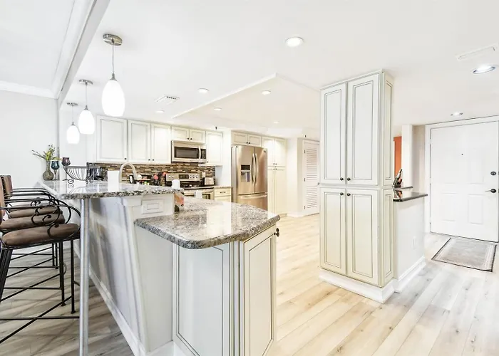 Luxury Ocean & Pool View With Pool Walkout Clearwater Beach