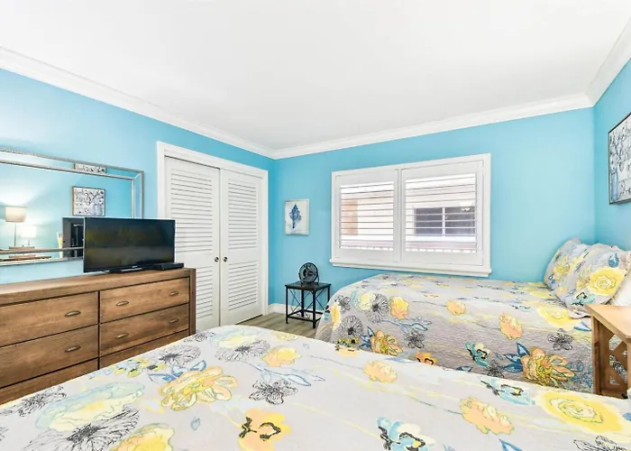 Luxury Ocean & Pool View With Pool Walkout * Clearwater Beach