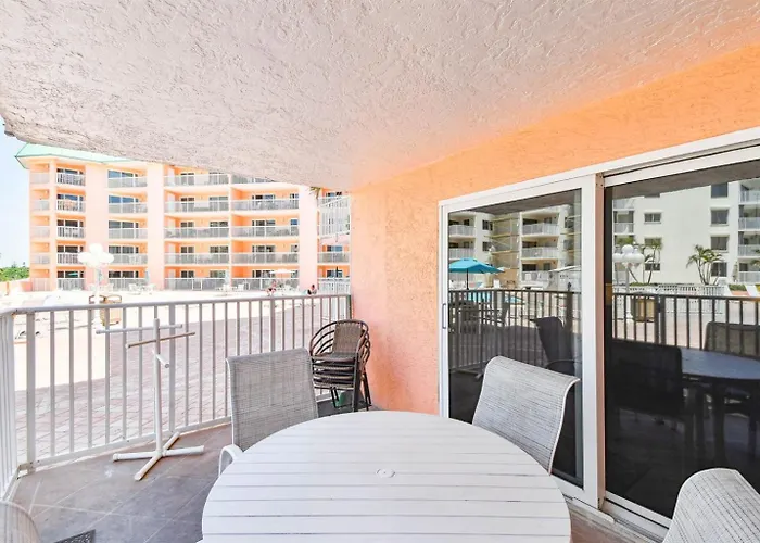 Luxury Ocean & Pool View With Pool Walkout Apartment *