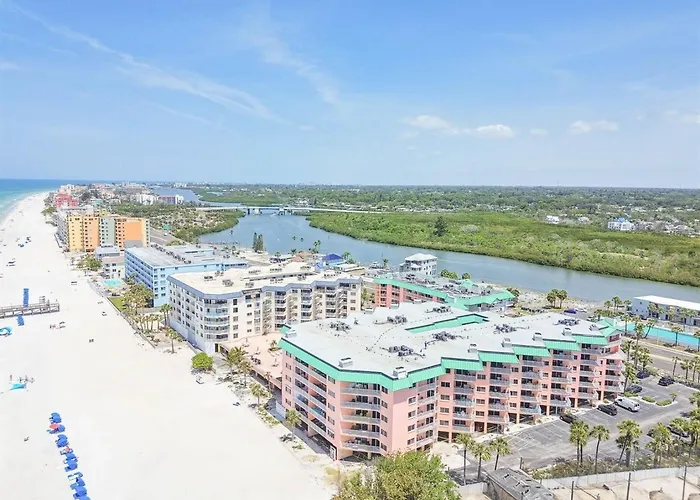 Luxury Ocean & Pool View With Pool Walkout Apartment